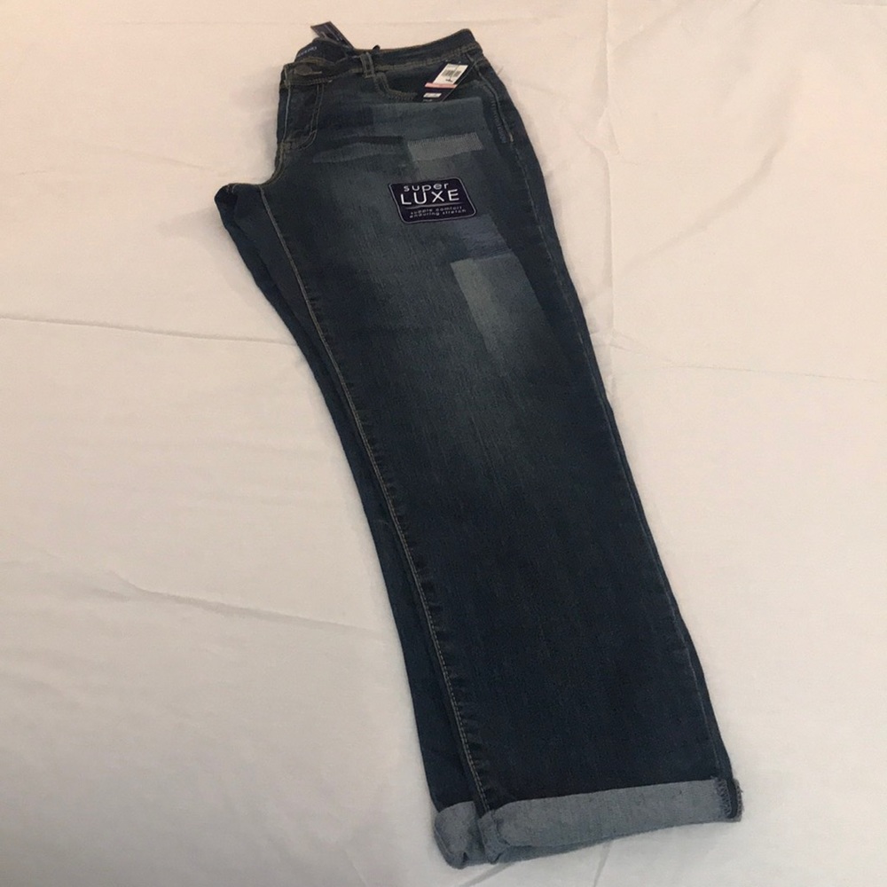 Blue Jeans - Picture 4 of 6